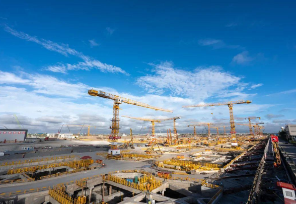 上海浦东机场四期扩建航站区主体工程开工