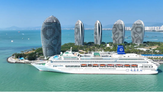 首航！三亚邮轮旅游迎来“开门红”1