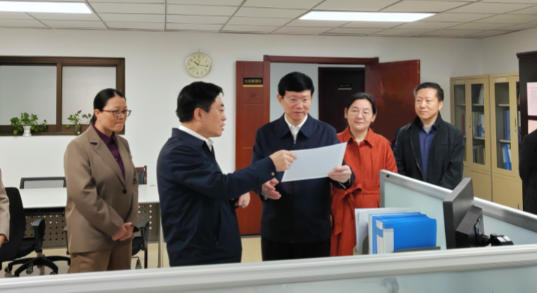 李利在执业药师中心调研执业药师资格认证工作